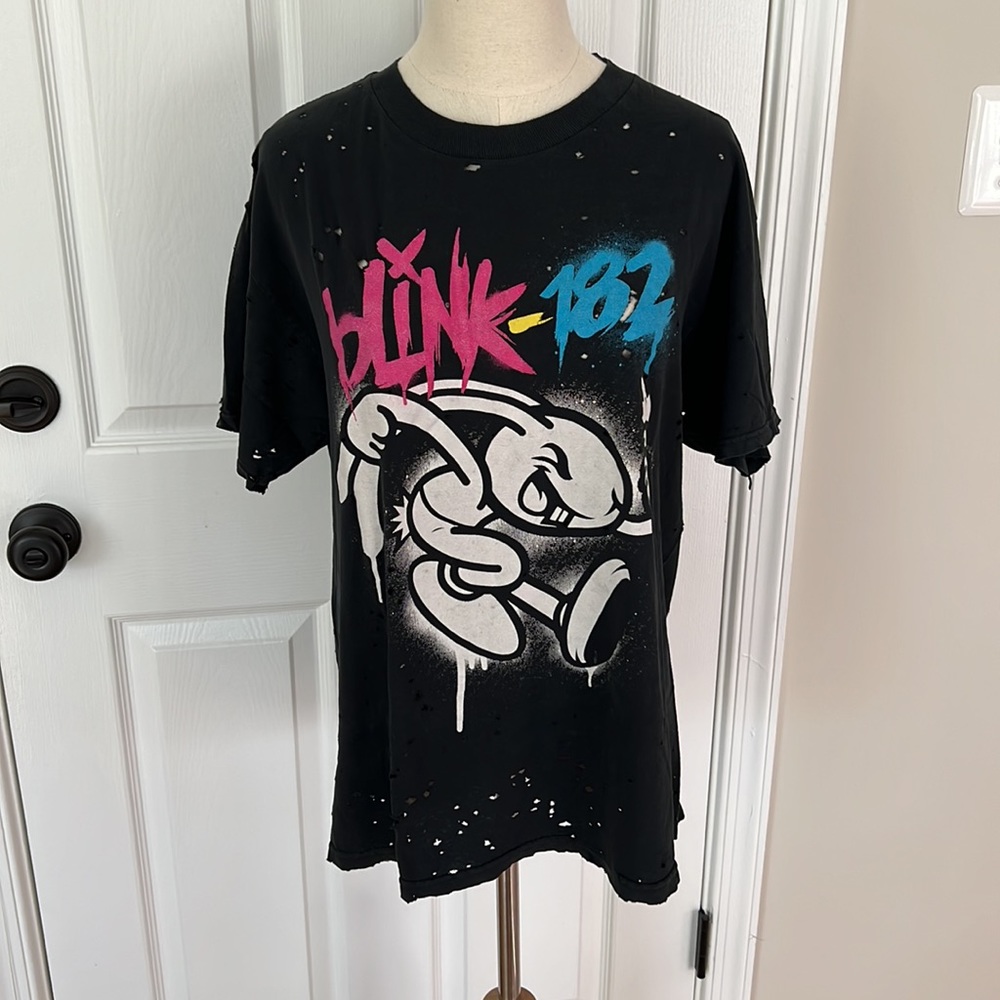 Vintage Blink 182 band tee